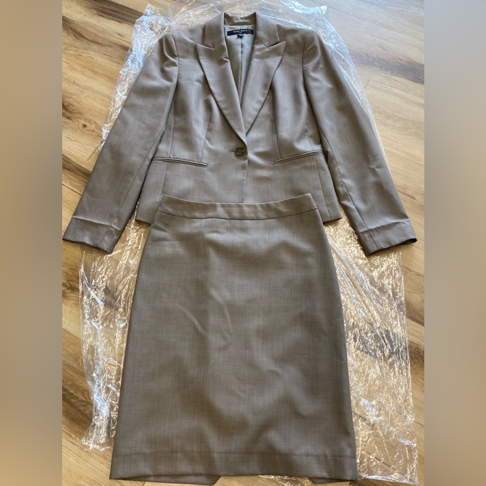 Nine West Brown Herringbone Suit